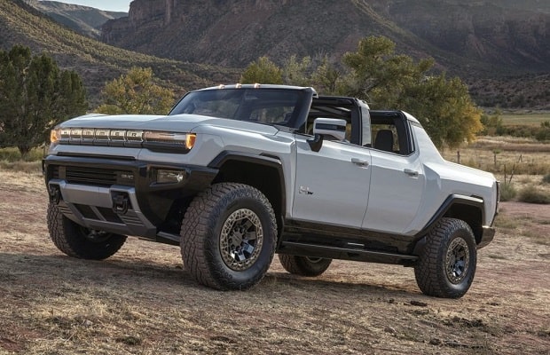 2023 GMC Hummer EV Pickup Truck Edition 1 front view