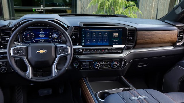 2024 Chevy Silverado 2500 HD interior