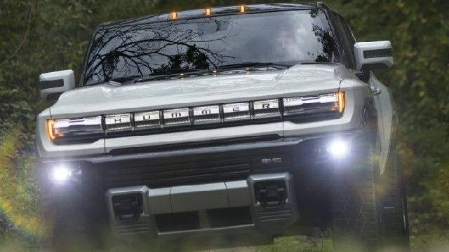 2024 GMC Hummer EV2X truck