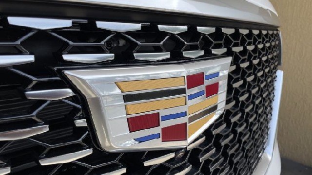 Cadillac Escalade EXT Pickup specs